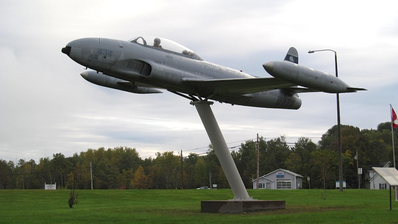 Illustration for article titled Fighter Planes That Became Battle-Scarred War Monuments
